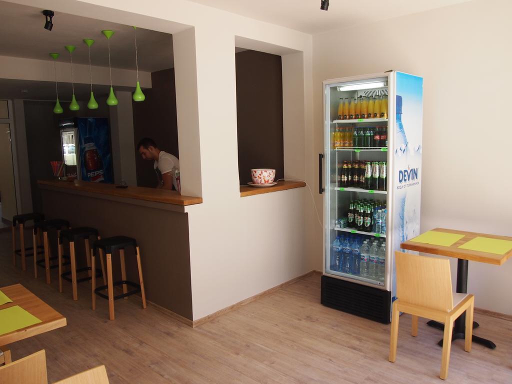 Hotel Milan Primorsko Luaran gambar